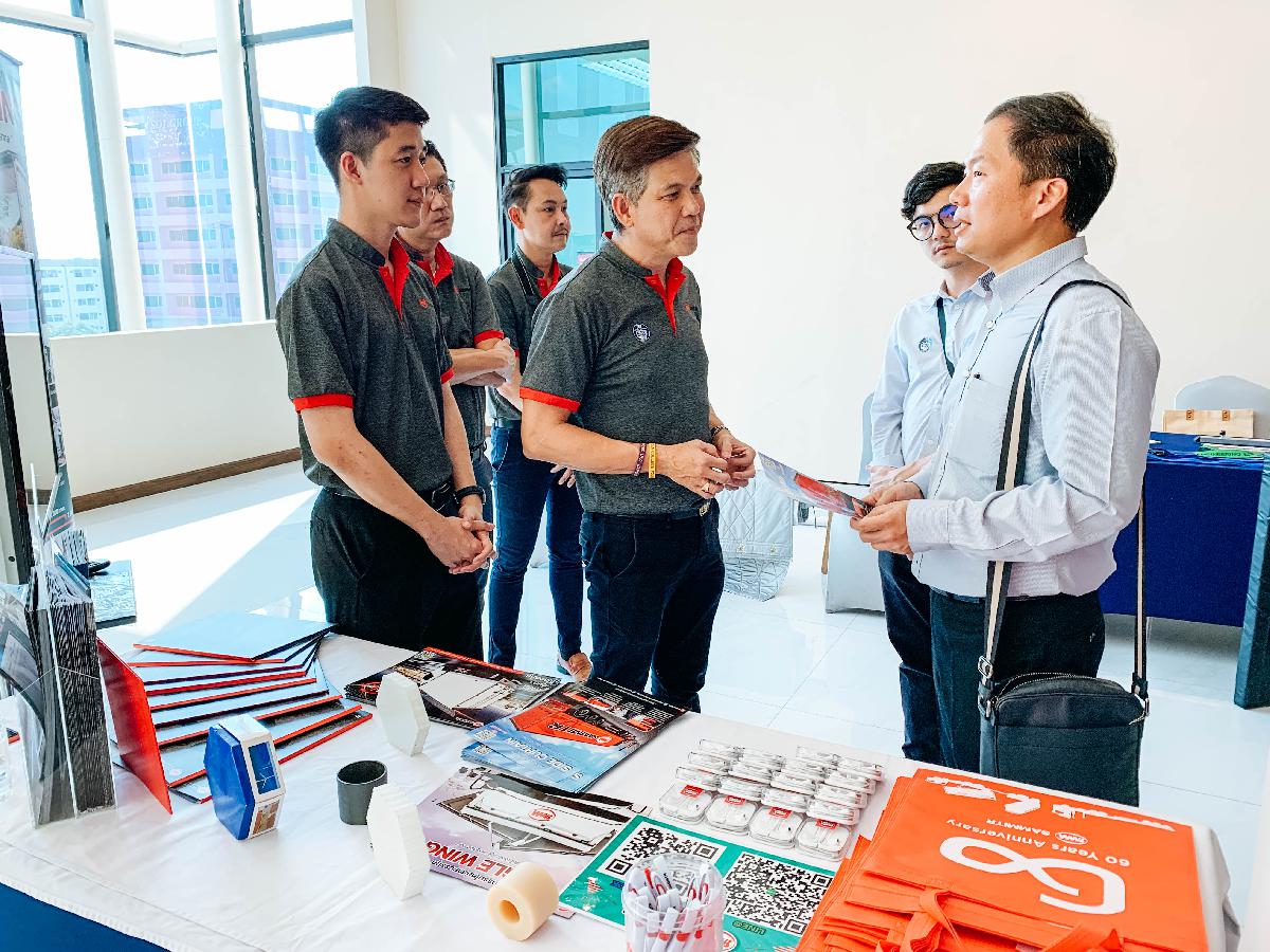 ภาพบรรยากาศงานเลี้ยงขอบคุณผู้ประกอบการขนส่งที่ร่วมวิ่งงานกับบริษัท ซีพี ออลล์ จำกัด (มหาชน) 